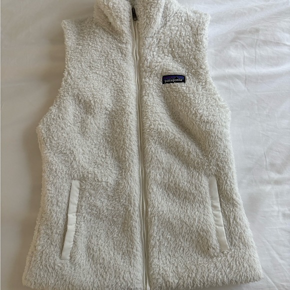 Patagonia Cream Fleece Vest - Picture 2 of 4